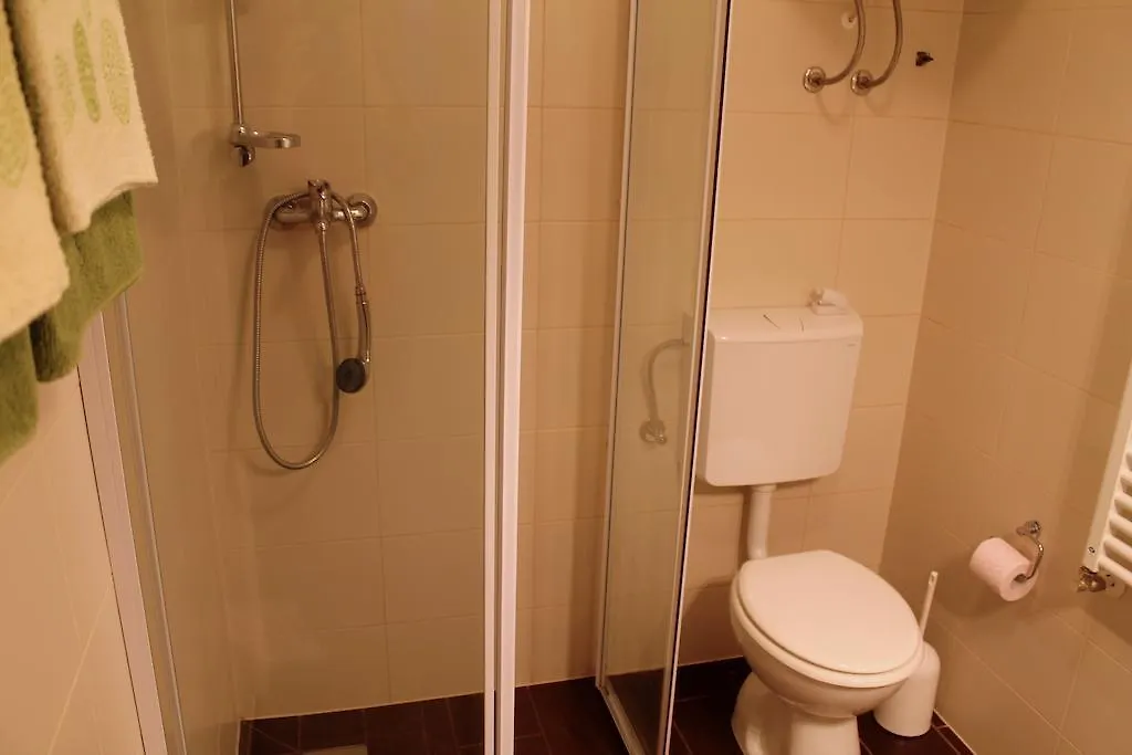 Apartment Studio Fuart Stinjan