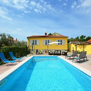  Ferienhaus Slavko By Interhome